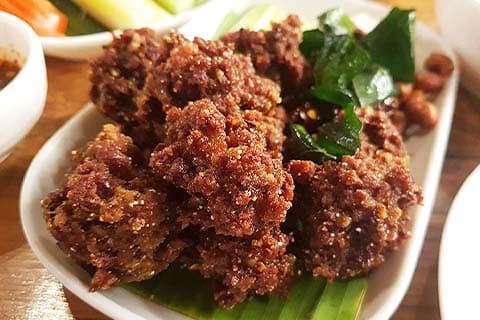 ลาบทอด แจกเคล็ดลับความกรอบ รสชาติแซ่บซี๊ดสะใจ